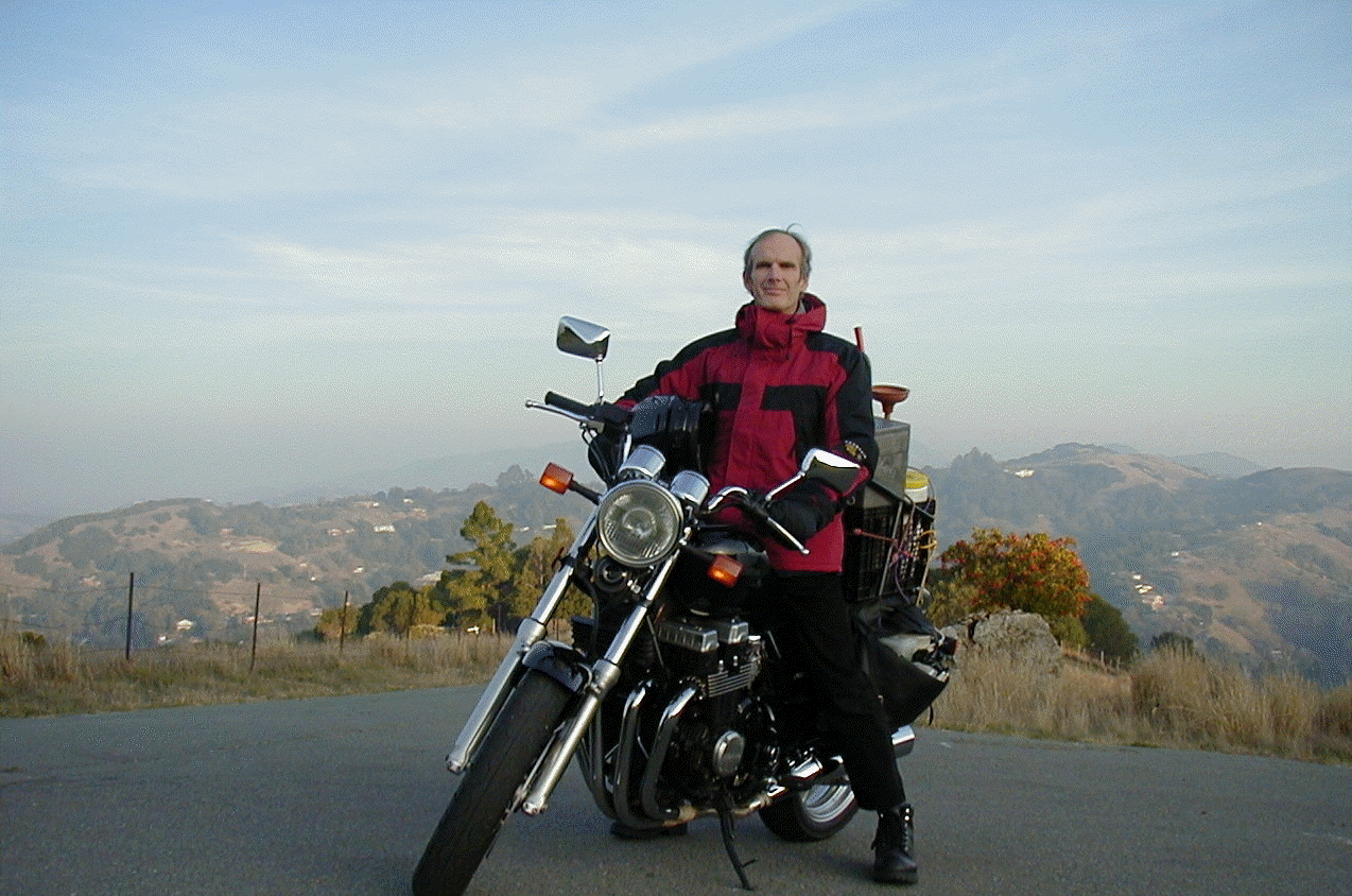 motorcycle.jpg (220049 bytes)